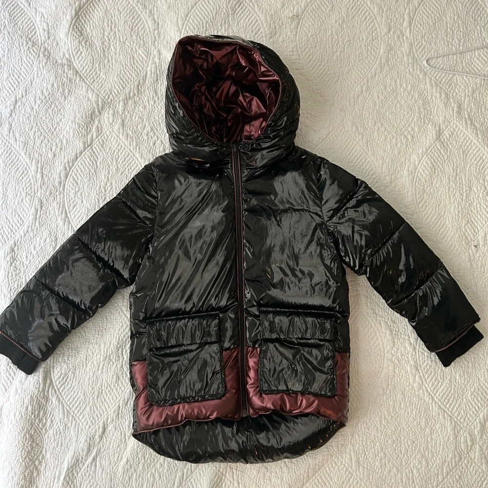 Cozy Coop Metallic Piping Jacket in Black/Ruby. Shiny black puffer size 7 Great!